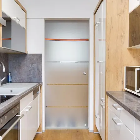 Wunderschoene Helle Min 30 Days * İnnsbruck